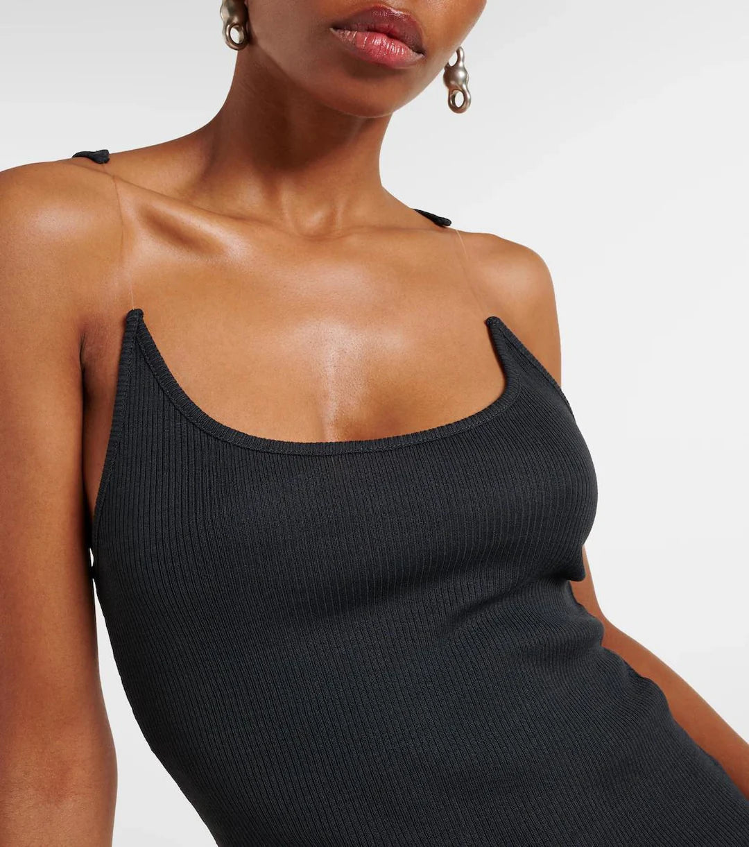 Το Illusion Strapless Top — Όπου το Σέξι Συναντά το Αβίαστο