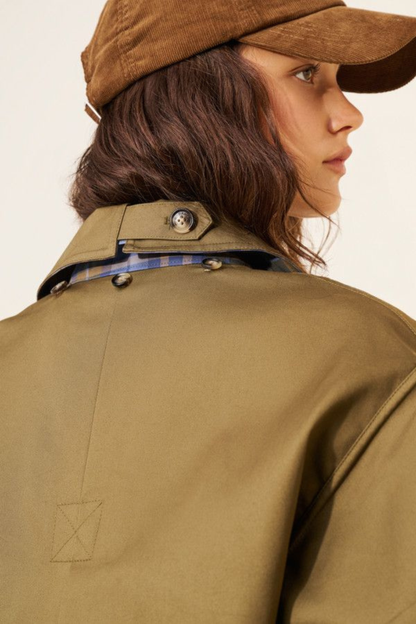 Jerry Crop Trench – Reversible Design for the Fearlessly Stylish ✨