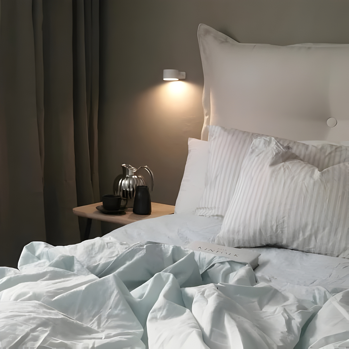 AeroGlow™ 360° Magnetische Draaibare Wandlamp