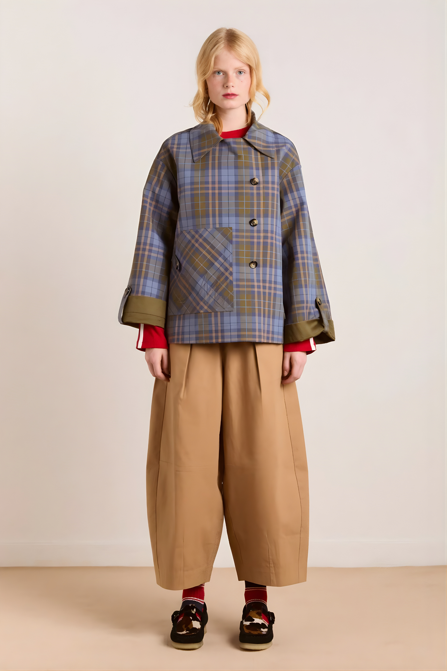 Jerry Crop Trench – Reversible Design for the Fearlessly Stylish ✨
