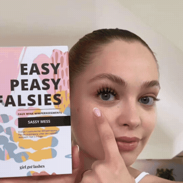 Flutter Fling – Easy Peasy Falsies